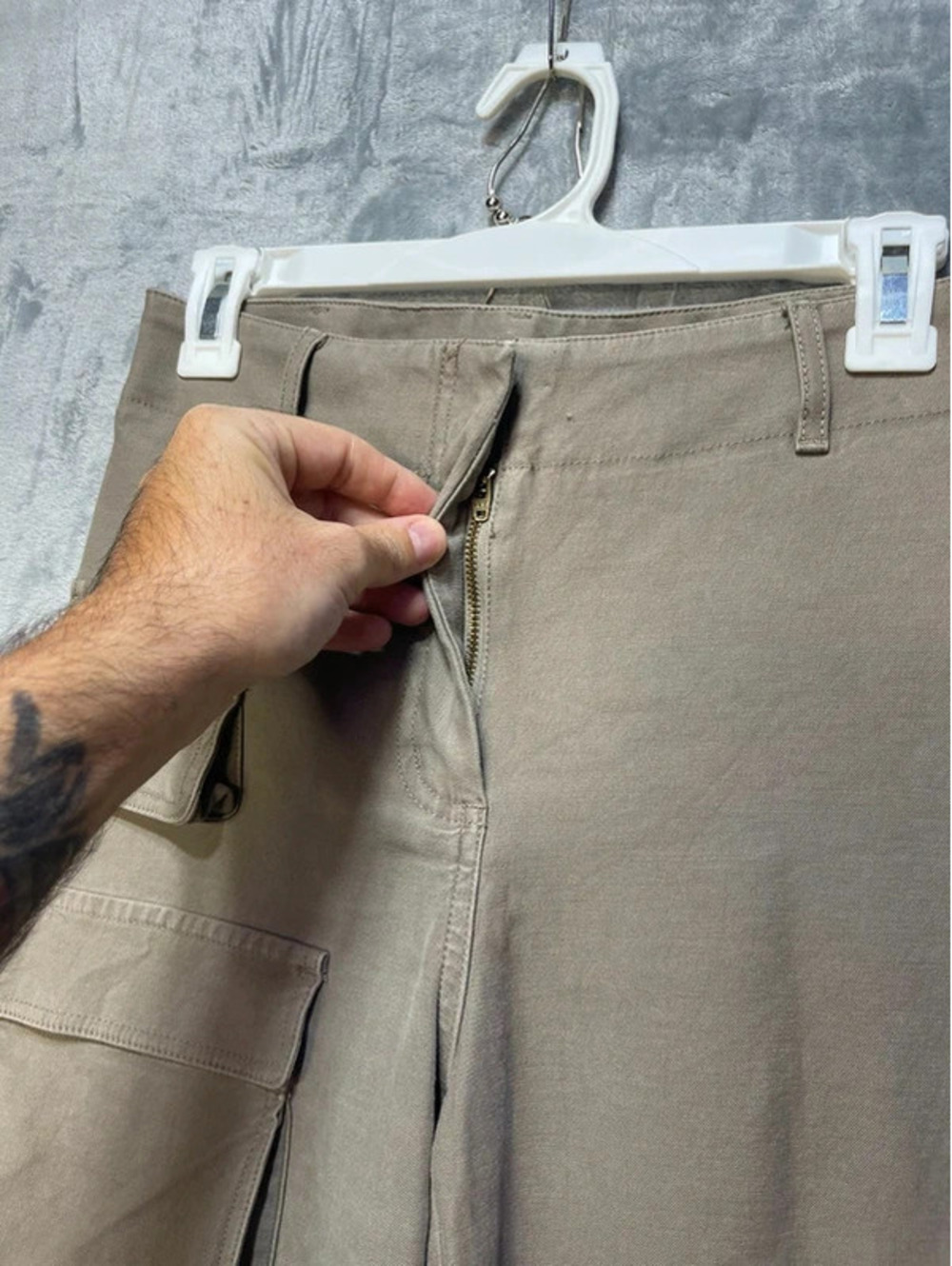 Wilfred Free Aritzia High Waisted Wide Leg Cargo Pants Tan Beige Stretch 4 - Picture 6 of 9